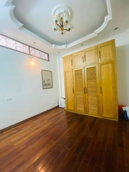 Ngộp bank chủ bán gấp nhà 46m2, 2 tầng, 2 tỷ hơn chút Xe hơi qua nhà.