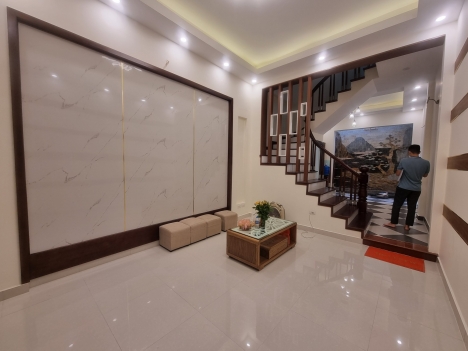 NHÀ NGÕ PHỐ DƯƠNG QUẢNG HÀM 43M2 5 TẦNG 4.6 TỶ