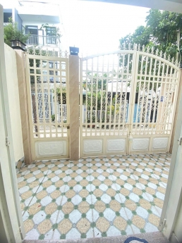 Nhà đẹp 4 tầng HXH Hiệp Bình Phước. 75m2  gần chợ Bình Triệu. Chỉ 4 tỷ x.