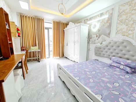 Nhà Đẹp Hẻm xe tải 5 tầng Phạm Văn Chiêu 65m2 nhỉnh 8.x tỷ TL