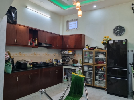 Nhà bán Bình Tân Bình Tỉnh Lộ 10 - chỉ nhỉnh 3 Tỷ nhà diện tích 50M2 khu an ninh yên tĩnh HXH xe tải