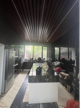 BT LINH ĐÀM – VỊTRÍ SIÊU VIP – NỘI THẤT ĐẲNG CẤP - VIEW CÔNG VIÊN – 220m x 5T MT 11 giá 45 tỷ