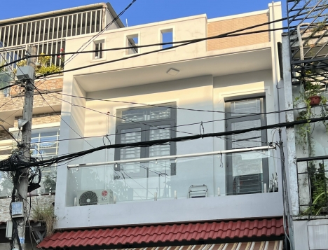 Chủ cần tiền gấp bán nhà Mặt Tiền Hồ Văn Long, Bình Tân, 3 tầng, ngang 5m, chỉ 4 tỷ
