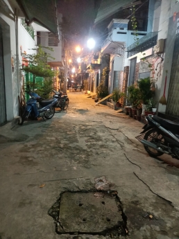 Nhà Cách Mạng Tháng 8, Quận 3, 50m2 chính chủ 30 năm, chỉ 4.7 Tỷ