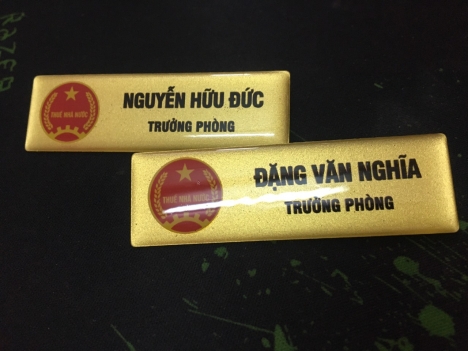 Pin cài áo, bảng tên nhân viên giá rẻ