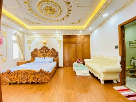 Biệt Thự hồ bơi đường 12m Phạm Văn Chiêu, Gò Vấp,150m2 chỉ 19.7 Tỷ