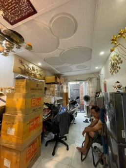 bán nhà Phan Văn Trị 41m2 2 tầng giá chỉ 3 tỷ nhĩnh