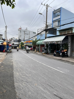 Chủ cần tiền gấp bán nhà Mặt Tiền Hồ Văn Long, Bình Tân, 3 tầng, ngang 5m, chỉ 4 tỷ