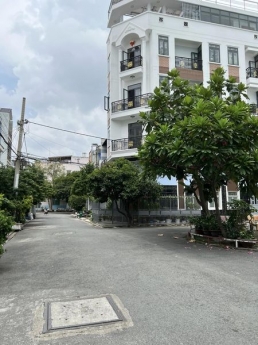 NHÀ 4 TẦNG KPL HẺM RỘNG VIEW CÔNG VIÊN TIỆN ÍCH YÊN TĨNH