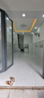 SIÊU PHẨM NHÀ ĐẸP Ở LIỀN CẠNH KHU BÀU CÁT, GẦN NGÃ TƯ BẢY HIỀN NHÌNH 3 TỶ