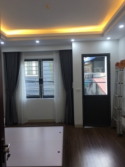 CẦN BÁN NHÀ 30 M2 CẦU AM TRUNG TÂM HÀ ĐÔNG,5 TẦNG GIÁ HƠN 4 TỶ CHÚT