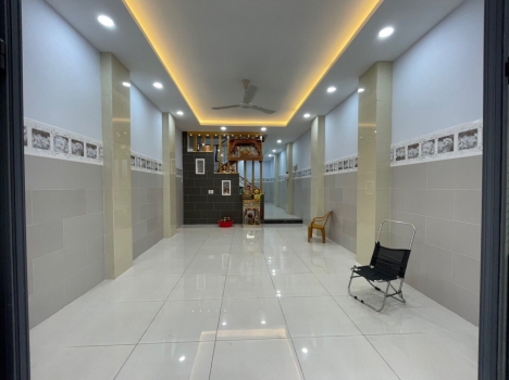 Kẹt tiền bán nhà MT Tân Thành (nối dài), P.16, Q.11