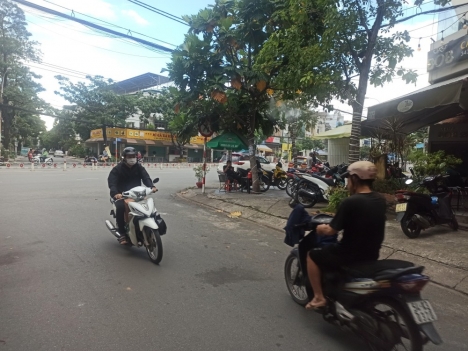 Bán nhà 2 mặt tiên KD siêu đỉnh, vỉa hè 4m, TT Tân Phú, 75m2, 3 tầng.