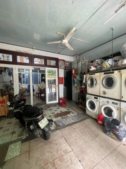 Bán nhà mặt tiền, có vỉa hè, dt 112m2, đang có thu nhập 40tr/tháng.