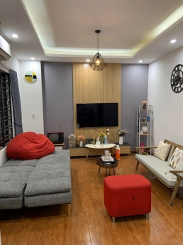 Bán nhà chính chủ phố Mễ Trì Thượng Ô tô sát nhà 45m 5 tâng 5.05 tỷ