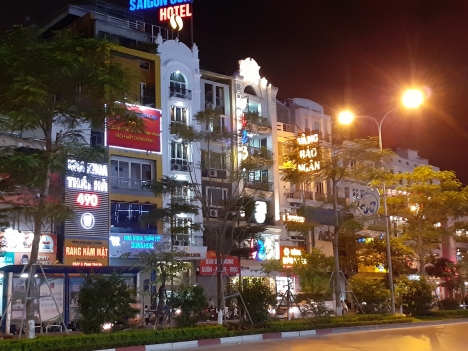 Nhà mặt phố vỉa hè đường 2 chiều trung tâm lõi Q.Hà Đông 50m2 13,5 tỷ