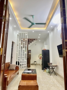 HÀNG HIẾM. Nhà Gia Quất LÔ GÓC, ô tô ĐỖ CỔNG, chỉ 3 tỷ