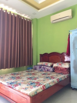 Bán nhà HXH, 5 tầng BTCT, nhà đẹp, tặng nội thất xịn sò.