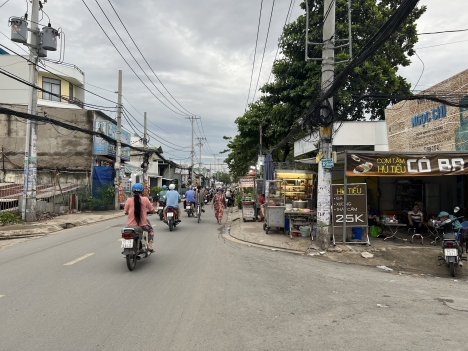 Bán đất thổ cư, cư xá Đại Học TCKT HCM, ngay ngã tư Võ Văn Kiệt-An Dương Vương, gần chợ trường học.