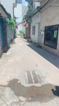 Bán nhà C4 phúc lợi Long biên .Dt 40m. Mt4 m. Giá 2.1tỷ.