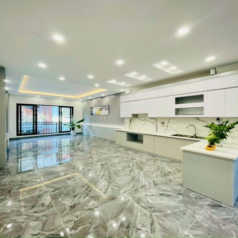 Phân lô Quân Đội Phùng Chí Kiên 50m²x 6T thang máy,mặt tiền 4.4m giá 9.25 tỷ, nhà mới - Kinh doanh