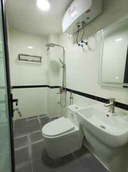 Bán Gấp  nhà phố Trương Định, 42M, 5 Tầng, ô tô, KD.