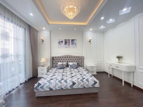 Phải thật nhanh! Chùa Láng_oto_gần phố_2 thoáng_ở luôn_45m_5T_6 tỷ