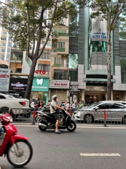 Cần bán gấp căn nhà MT Trần Xuân Hòa, P. 7, Quận 5, 4,1 x 25m, 2 lầu, giá chỉ 23,5 tỷ TL