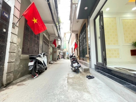 Ngộp bank bán gấp nhà lô góc Trần Phú 39m2 5T mt 4.6md 5 tỷ hơn xe hơi 7 chỗ gần