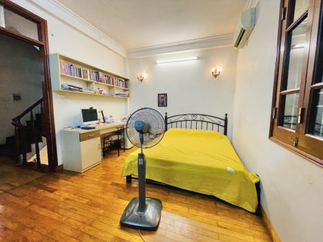 NHÀ NGÕ PHỐ CẦU GIẤY 2 THOÁNG 50M2 5 TẦNG MT 5M GIÁ HƠN 6 TỶ