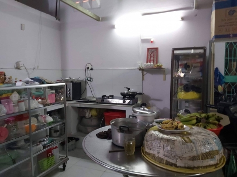 Bán nhà đẹp, Huỳnh Thị Hai, P TCH, Hẻm xe Tăng, vi vu.