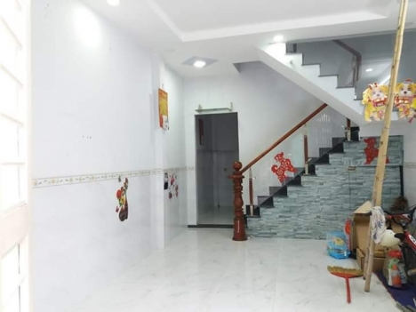Nhà Lê Quang Định 38m 2 tầng sát mặt tiền hẻm thông chỉ 4 tỷ nhĩnh