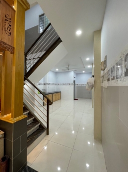 Kẹt tiền bán nhà MT Tân Thành (nối dài), P.16, Q.11