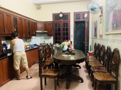 Bán Nhà Ngõ 105 Xuân La- Ô Tô vào Nhà- 65m2x5 tầng-4,1MT-Dân Trí Cao-3 Bước Ra Phố