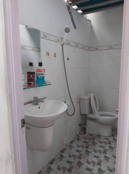 Bán nhà đẹp, Huỳnh Thị Hai, P TCH, Hẻm xe Tăng, vi vu.