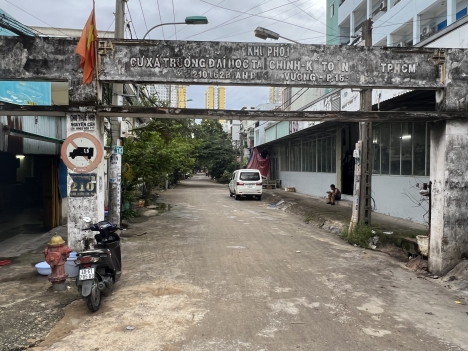 Bán đất thổ cư, cư xá Đại Học TCKT HCM, ngay ngã tư Võ Văn Kiệt-An Dương Vương, gần chợ trường học.