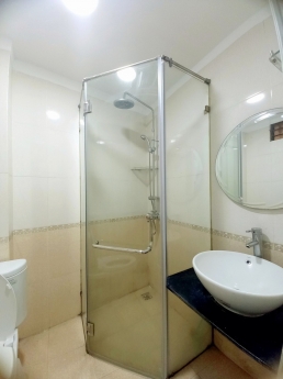 Bán gấp, nhà mặt phố Âu Cơ, Tây Hồ, vỉa hè, kinh doanh, Dt 50m2, 5T, giá 12 tỷ.