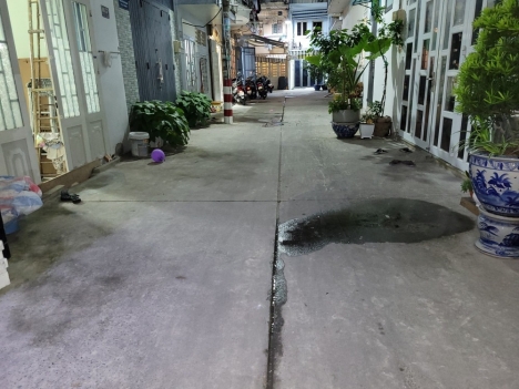 Bán nhà HXH vào nhà, ngang 5.2m, Sổ nở hậu.