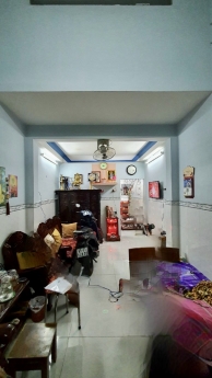 HÀNG HIẾM - NHÀ 3 TẦNG ĐÚC BTCT - CHỈ CÓ 3 TỶ.