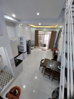 Bán nhà mới ở ngay cách HXH 20m, Lê Văn Lương Q7 33m2 Nhỉnh 4 tỷ