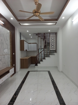 Nhẹ nhàng 3 tỷ có ngay nhà đẹp Nguyễn Văn Linh, Long Biên, 30m2, 5 tầng, siêu chất.