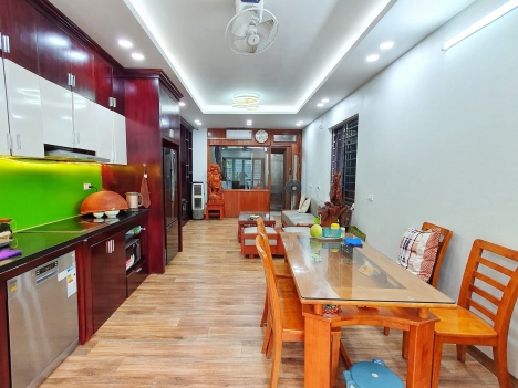 MẶT PHỐ TÂY TRÀ,52M 5 TẦNG, THANG MÁY, NỘI THÂT XỊN, KD RẤT ĐẸP 12,95 TỶ