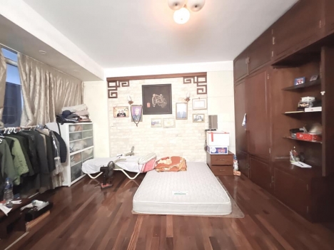 Bán nhà khu Đội Cấn, trung tâm Ba Đình, vị trí đắc địa thuận lợi đi lại, tiện ích tràn ngập.