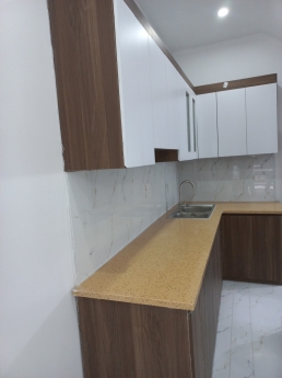 Nhẹ nhàng 3 tỷ có ngay nhà đẹp Nguyễn Văn Linh, Long Biên, 30m2, 5 tầng, siêu chất.