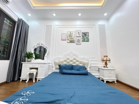 NHÀ NGÕ 302 ĐƯỜNG LÁNG-ĐỐNG ĐA 40M2 4T-FULL NỘI THẤT-NHỈNH 4 TỶ