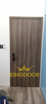 Cửa gỗ công nghiệp WBP phủ Laminate kháng nước tốt