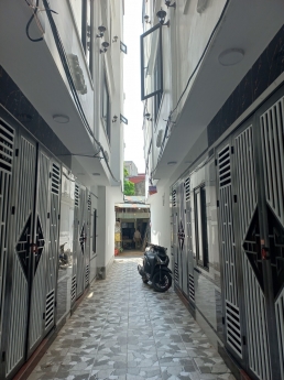 Nhẹ nhàng 3 tỷ có ngay nhà đẹp Nguyễn Văn Linh, Long Biên, 30m2, 5 tầng, siêu chất.