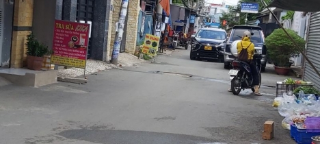 Nhà HXH bán gấp rẻ, Nguyễn Tư Giản, Gò Vấp, 4x15m, 4 Tầng, 5.x Tỷ