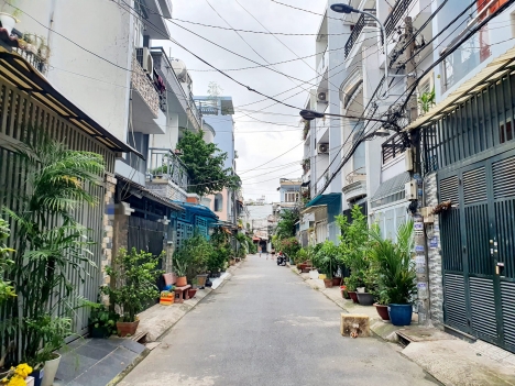 NHÀ MỚI ĐẸP Ở NGAY - KHU PHÂN LÔ DÂN TRÍ - HẺM XE TẢI CHẠY THÔNG - CHỈ HƠN 6 TỶ - CỰC HIẾM