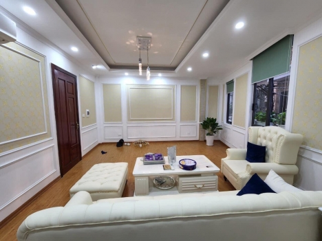 BÁN NHÀ QUẬN ĐỐNG ĐA ĐƯỜNG LÁNG LÔ GÓC THANG MÁY, Ô TÔ ĐỖ CỬA, XÂY 5 TẦNG GIÁ 8,7 TỶ
